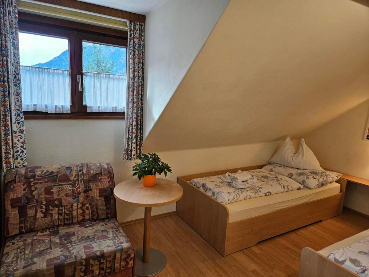 באד קליניקירשהיים Gasthof-Pension Alt Kirchheim מראה חיצוני תמונה